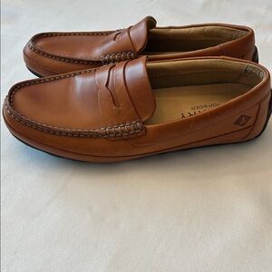 Sperry Men's Top-Sider Penny Loafers in a Brown Leather. Size 8M